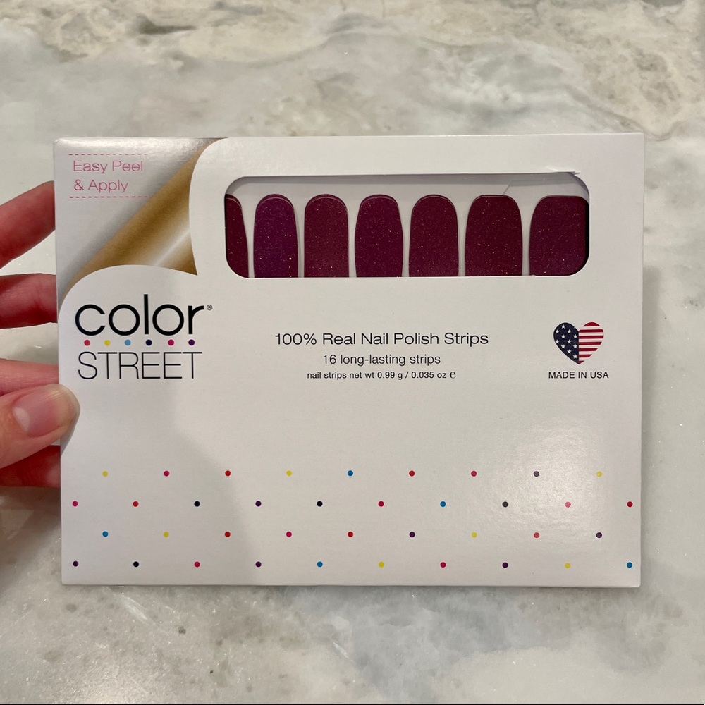 Color Street Press-On Nails in New York Minute